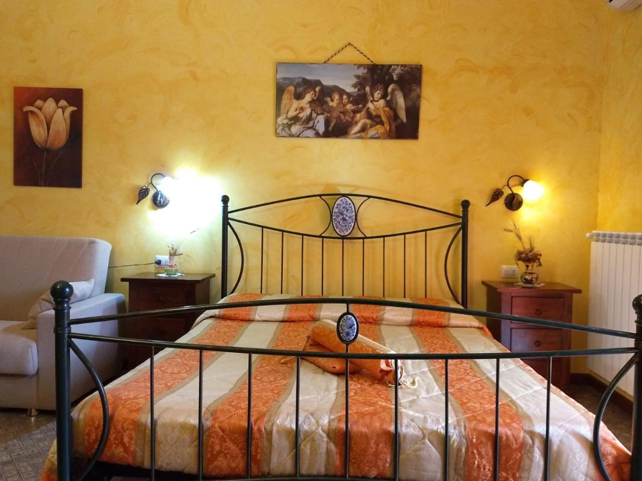 Palazzo Aprile Hotel กัลตาจีโรเน ภายนอก รูปภาพ