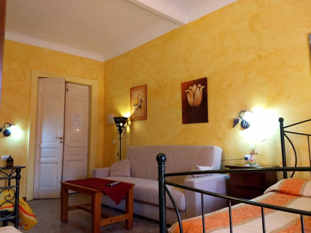 Palazzo Aprile Hotel กัลตาจีโรเน ภายนอก รูปภาพ