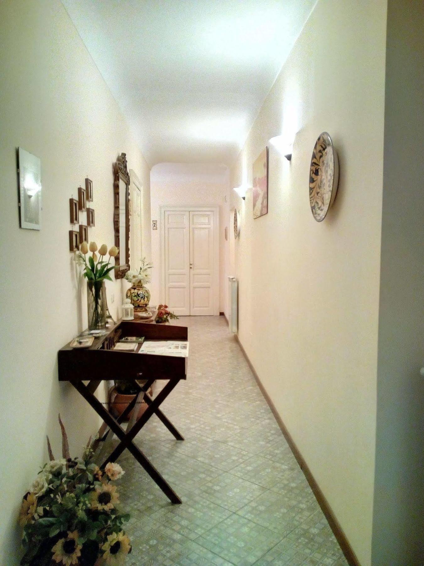 Palazzo Aprile Hotel กัลตาจีโรเน ภายนอก รูปภาพ