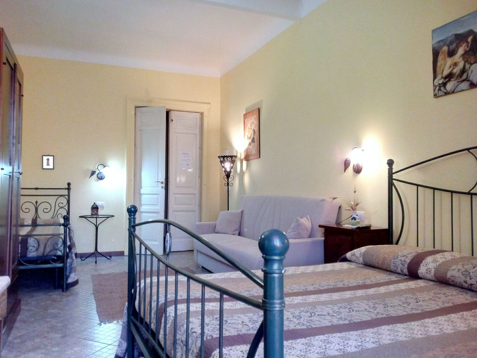 Palazzo Aprile Hotel กัลตาจีโรเน ภายนอก รูปภาพ